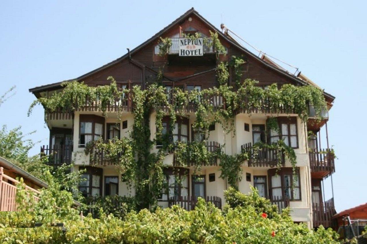 Neptun Hotel Sidé Extérieur photo
