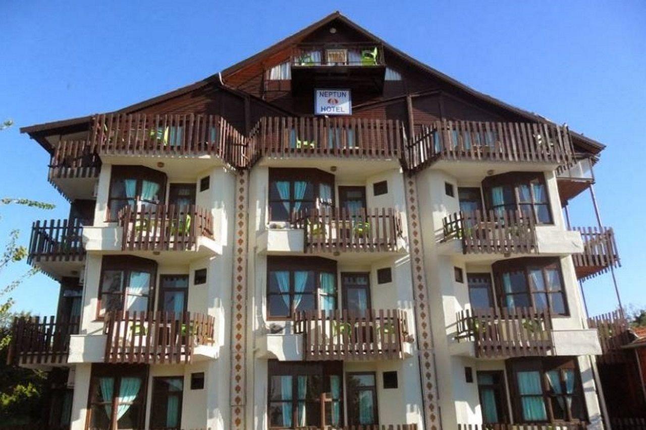 Neptun Hotel Sidé Extérieur photo