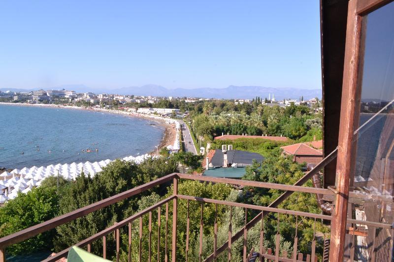 Neptun Hotel Sidé Extérieur photo